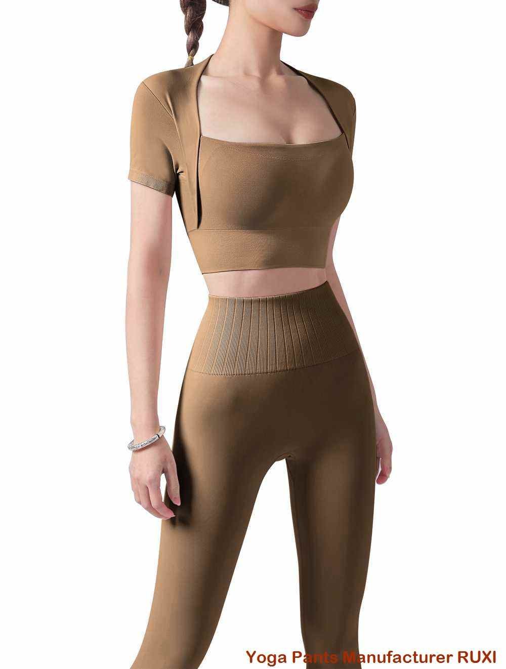 soutien-gorge de sport blanc à col montant