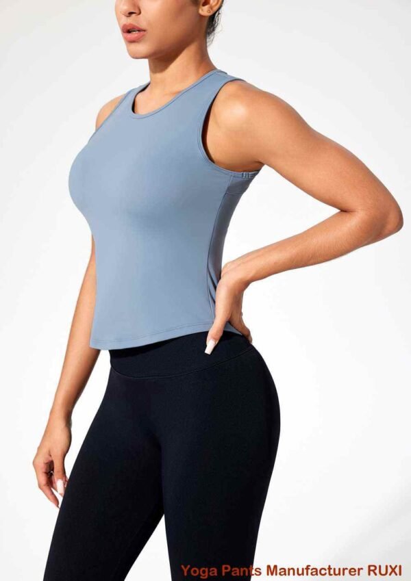 haut de yoga avec soutien-gorge intégré