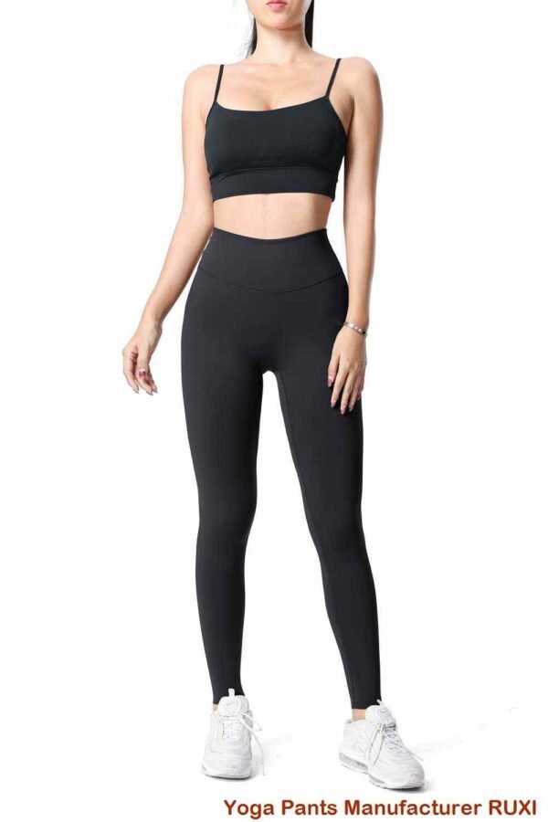 soutien-gorge de sport avec bonnets cousus