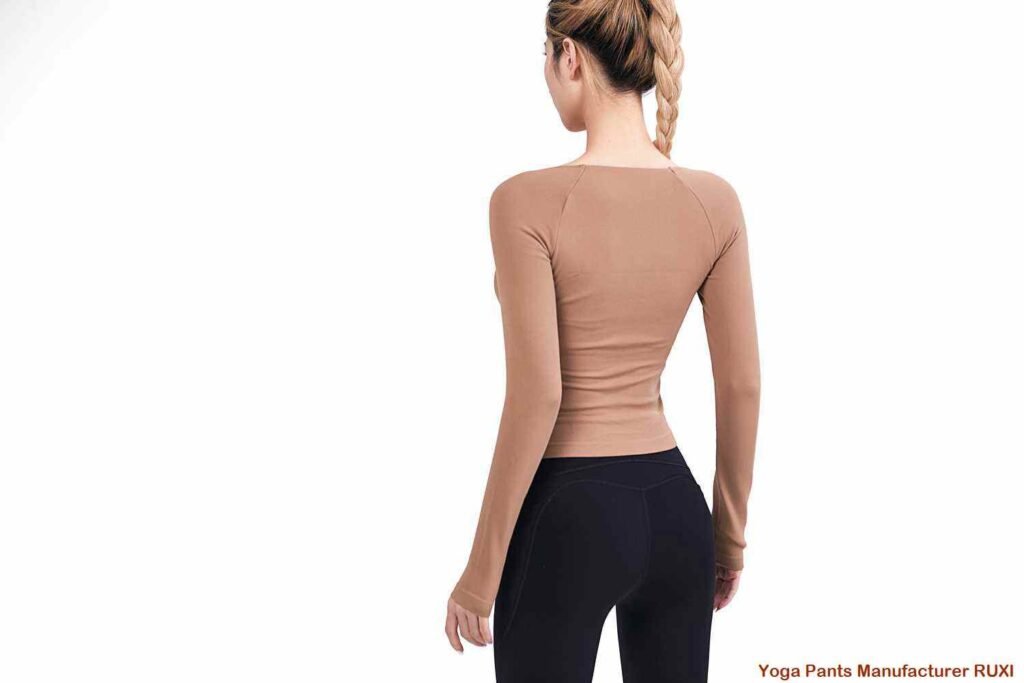 short de yoga noir avec poches RUXI nr3562